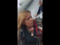 Vidéo : Un passager filme la panique pendant l’évacuation d’un avion en feu
