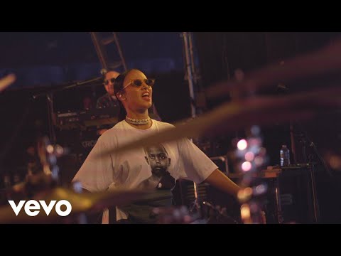 Mayra Andrade - Live at Solidays (Paris, June 2019)