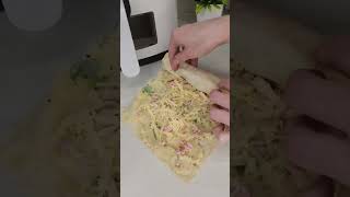 Картофельные рулетики из лаваша под сыром.