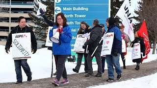 Nurses rally against potential cuts