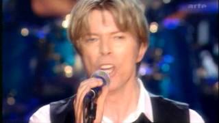 Video thumbnail of "David Bowie – Changes (Live Olympia 2002)"