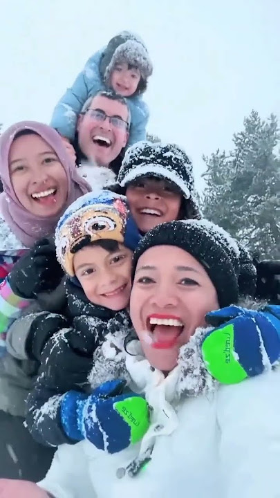 bersyukur bisa bersama kalian ( Yanti guixe family )