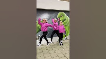 This trend is🔥#zoomerang #oftenchallenge #zoomernagstickers #freezeframeclons #tiktoktrends #shorts