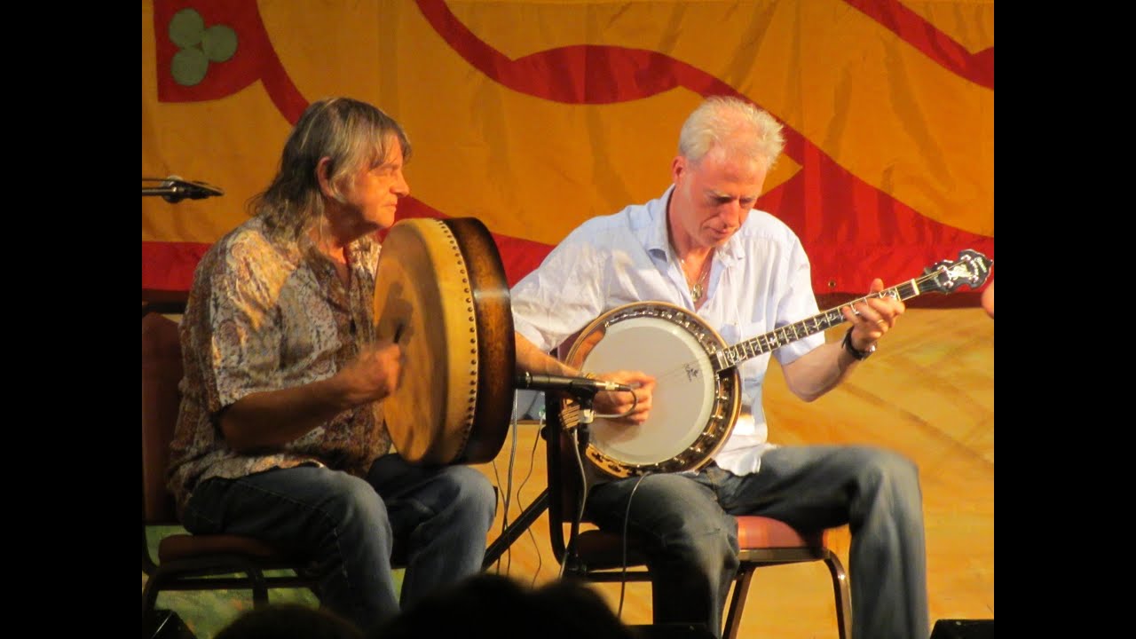 Brian McGrath (banjo) & Johnny Ringo McDonagh (bodhrán)