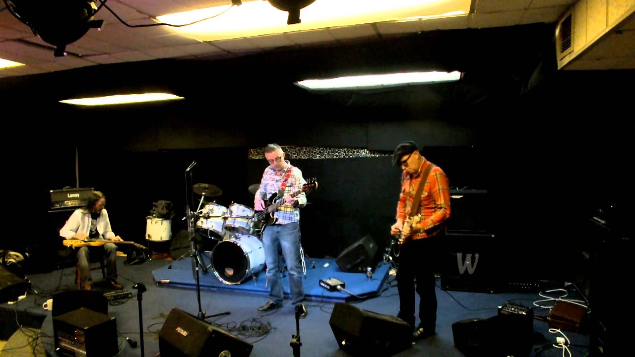 Open Mic Jammin at Mavericks Jan 12th 1 - YouTube