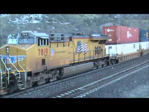 Union Pacific at Tehachapi loop going to Caliente