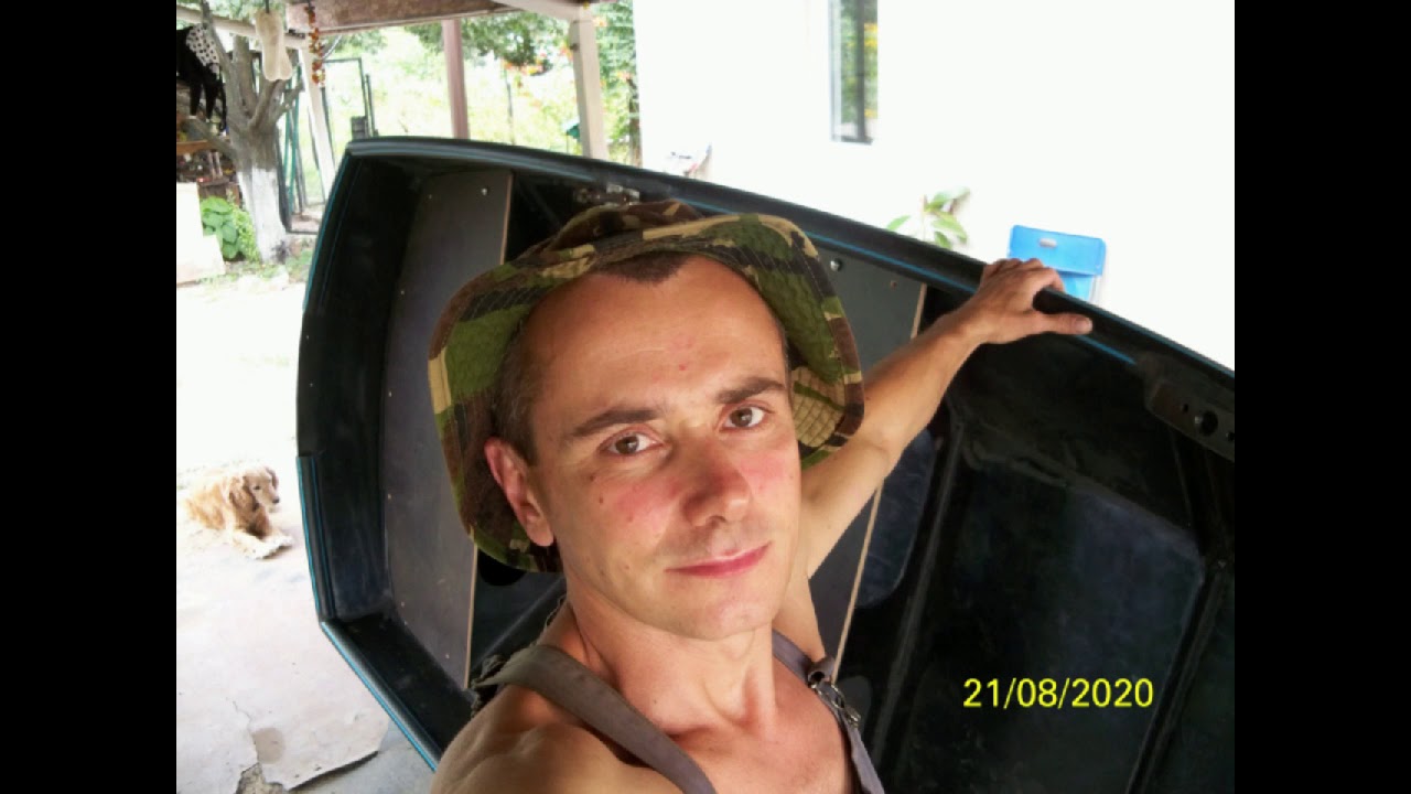 Универсальная лодка из ПНД, проект \"Бриз 42\". - YouTube