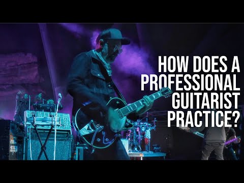 How does a Professional Guitarist Practice?