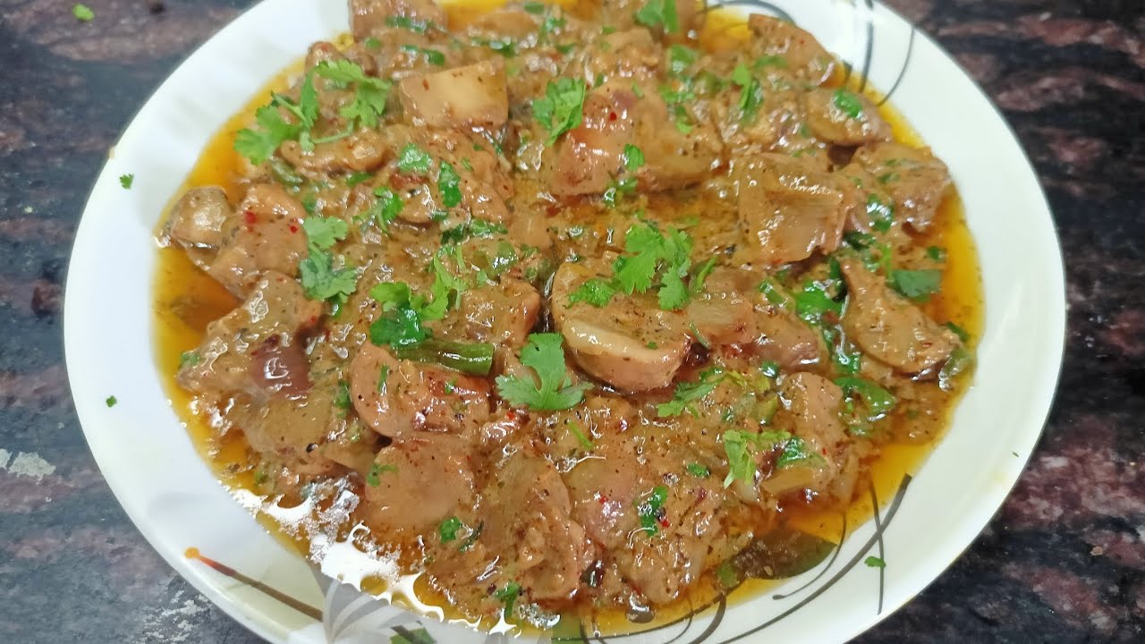 Restaurant style creamy mushroom recipe / Creamy butter garlic mushroom recipe 