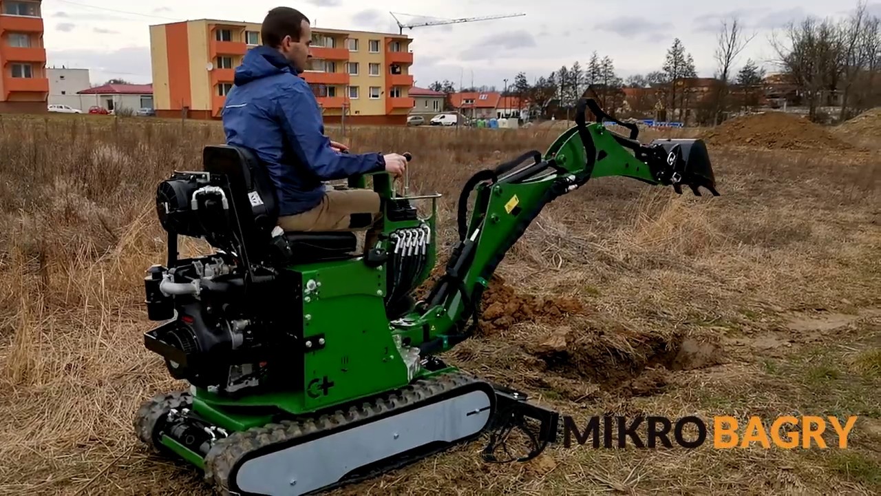 MPT 82 Sphinx  - Výkop základu rodinného domu / MIKROBAGRY.cz