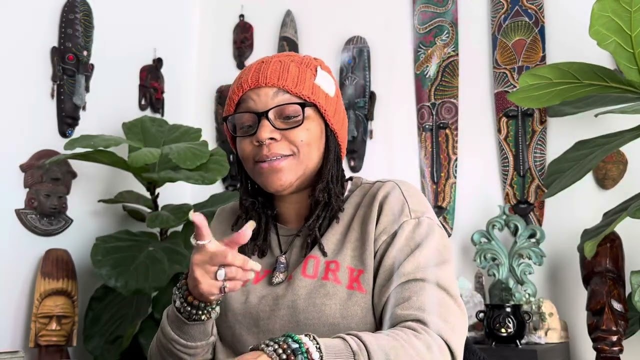 SOMEONE IS GETTING READINGS ON YOU‼️YOU AND YOUR DIVINE PARTNER WILL MEET SOON