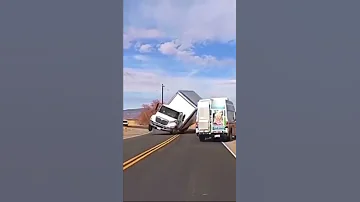 اخطر حوادث سيارات نقل ثقيل 