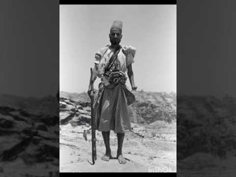 قصيدةملحميةلشاعريمني لن ينساها التاريخ القاها في خطبةالجمعه وهومرتدي للكفن اثناءمعركةمع الانجليز