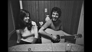 Video thumbnail of "Bruce Springsteen Acoustic Rosalita (Come Out Tonight) 4/09/74"