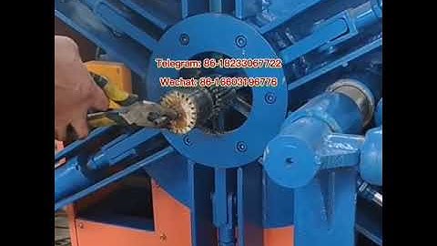 Copper wire in the rotor is pulled out, the three step of the auto starter rotor dismantling.