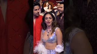 Arey baap re...Ambani party me Kiara Advani ki dance dekho, kaise lagi?| Bollywoodlogy| Honey Singh