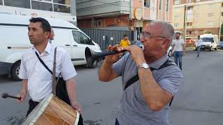 ASKER UĞURLAMA SUŞEHRİ AKINCILAR YÖRESİ ZURNACI ZEYNEL DAVULCU MÜRSEL SİVAS ALUCRA GÖLOVA VADİ Resimi