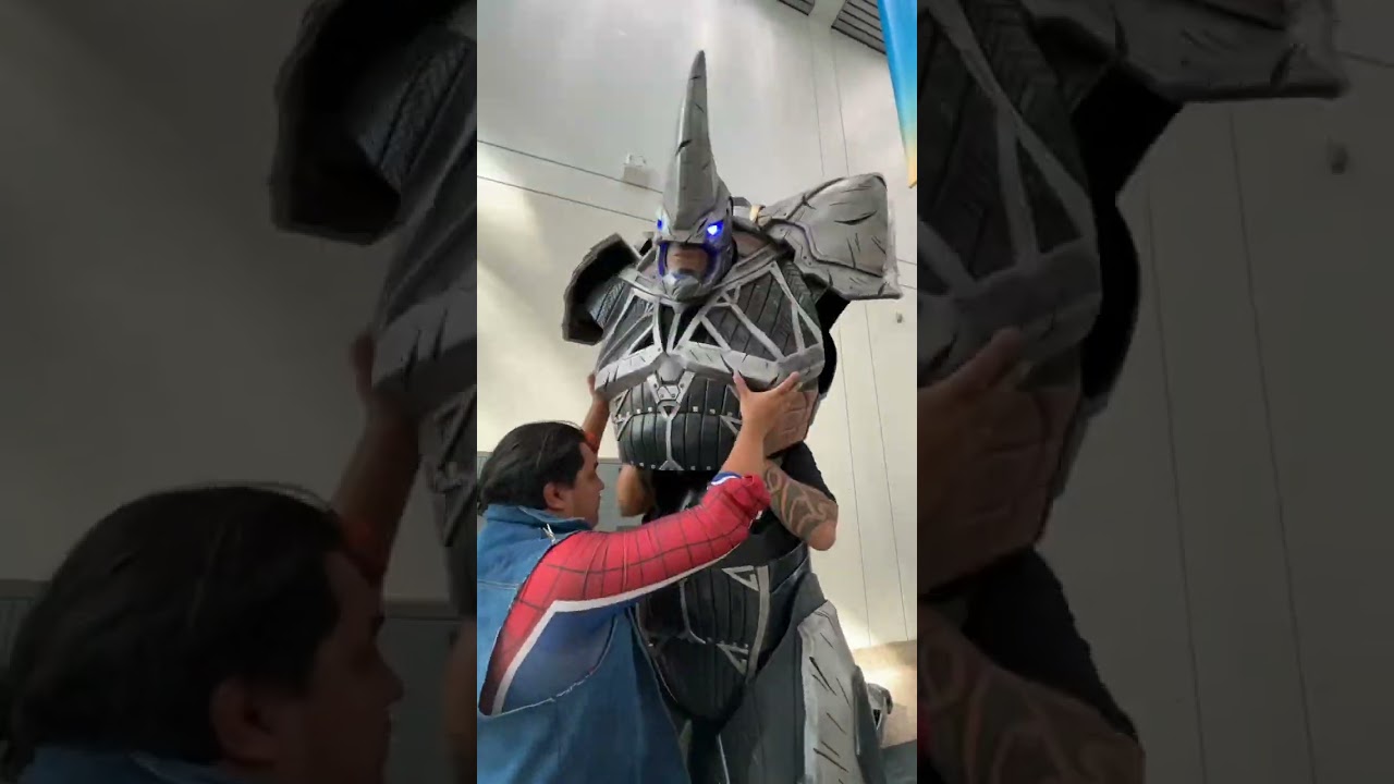 Rhino time at LA Comic Con #cosplay #costume #marvel #rhino #marvelcosplay #spiderman #lacomiccon