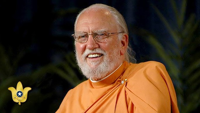 Xojayin erkakni etiklarini yalashga majbur qildi.