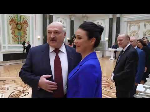Лукашенко нарушил протокол:  Первая космонавтка Беларуси в объятиях Президента