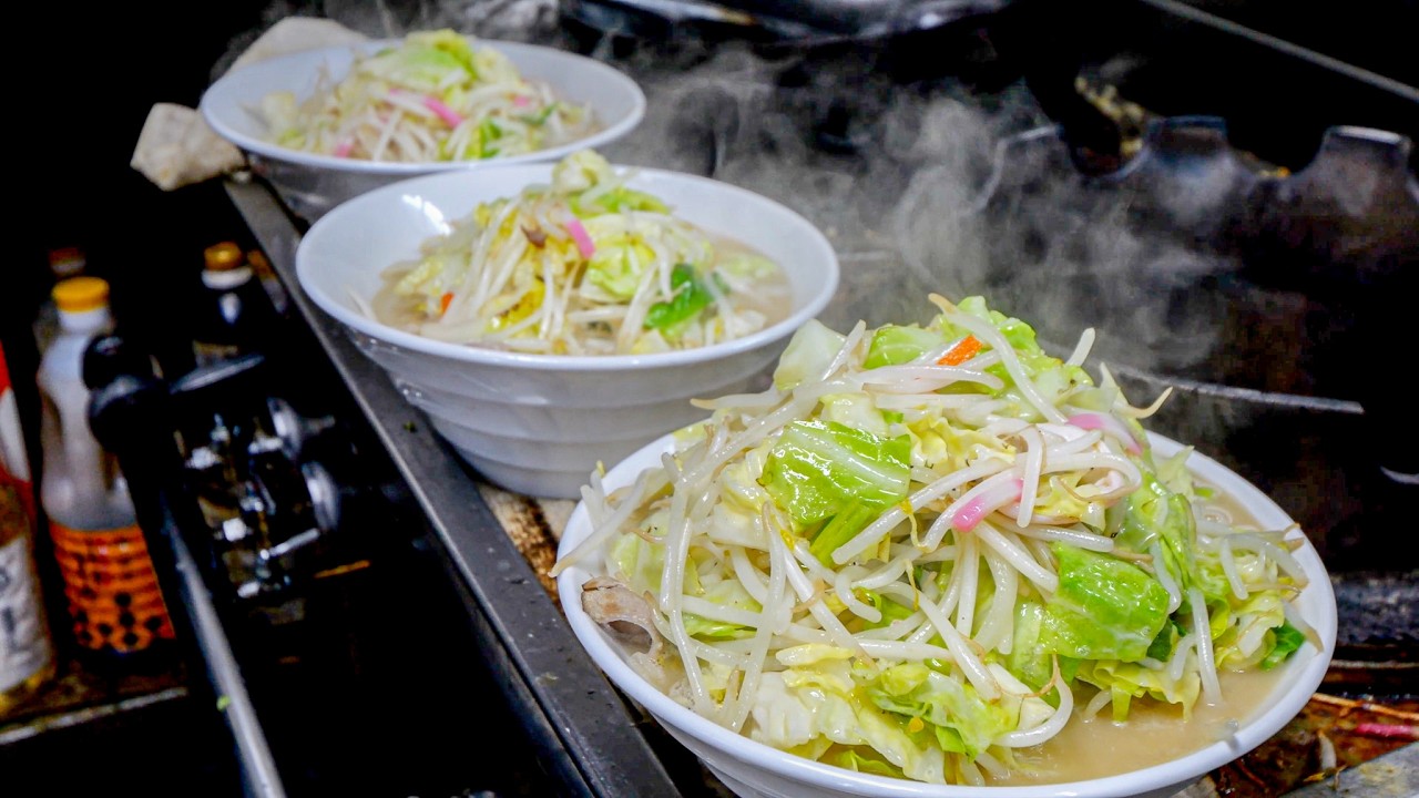働く男達が昼休憩に吸い込まれるラーメン食堂！サラリーマンと常連で溢れかえる広島岡山の労働メシ５選！