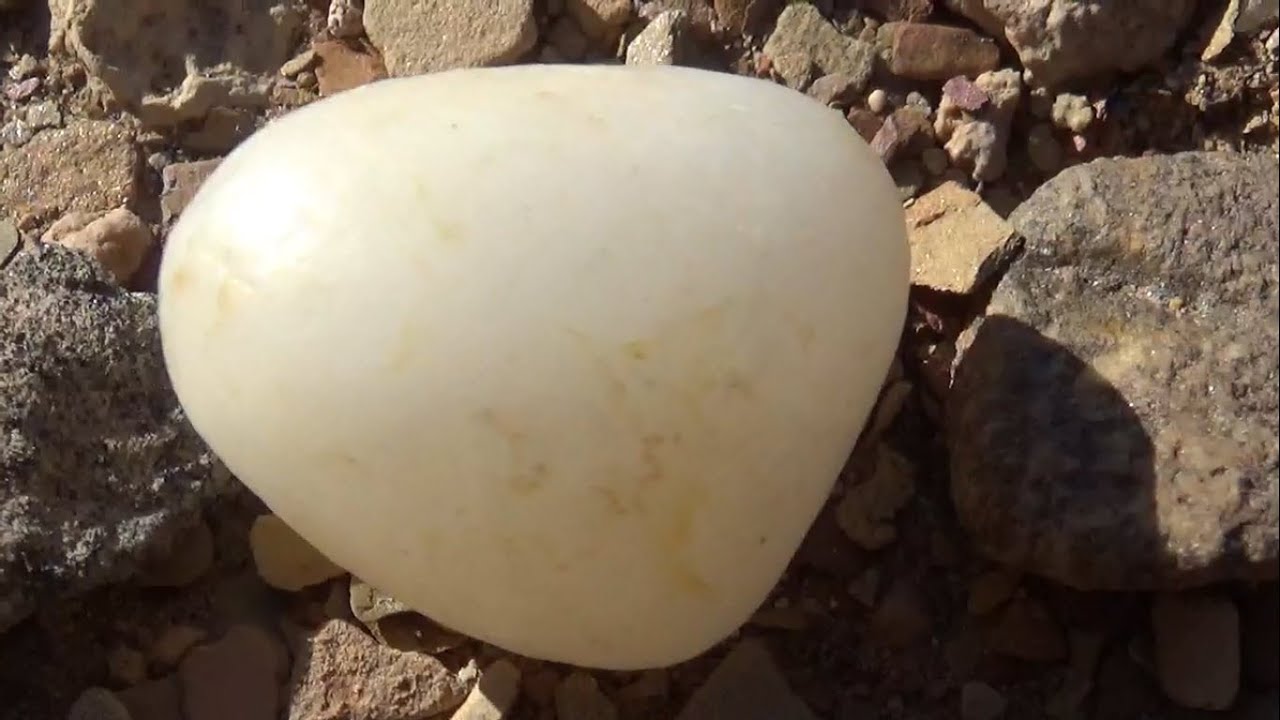 حجر اكومينيت ومعلومات Acuminite