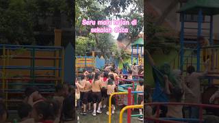 Seru banget main hujan hujanan disekolah caca #shortvideo #sekolahtk #anaktk #mainair #mainairhujan