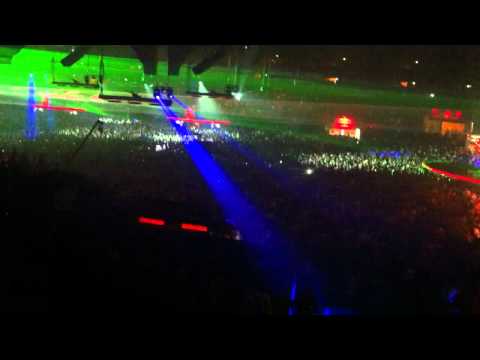 Wake Up! (Snooze Edit) @ Qlimax 2011 ( Distance View ) (HD)