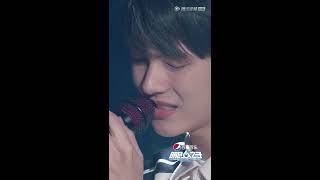 Team Luck【气运联盟】田鸿杰 / Tian Hongjie《让我留在你身边》ll The Coming One : Superband Focus Cam