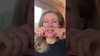 Stop The Drop The 30-Sec Global Scoop For Sagging Jowls