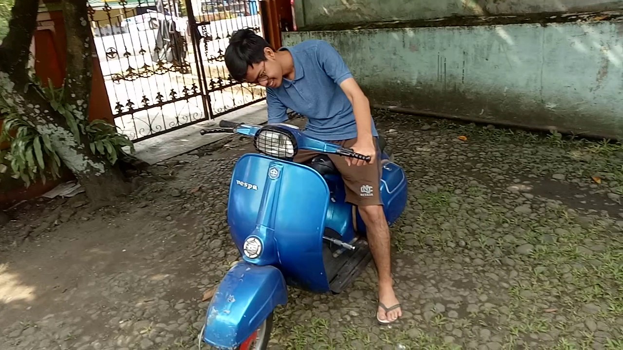 Lucu Nga Tahu Cara Ngejalanin Motor Vespa YouTube
