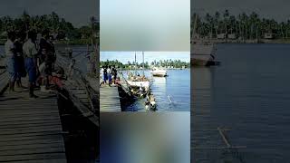 Boat being loaded at the Daru waterfront, 1953.