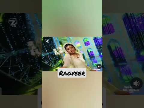 Ragini Ranveer at Taj mohautsav.... Ranveer shocking face