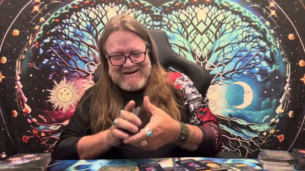 #LEO ❤️Your Love & Money Cards!💰 August Opens Your Path! 🤗 More Money, More Love, More You! 😎