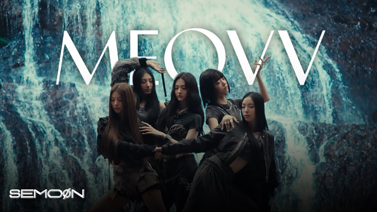 MEOVV • 'BURNING UP' + 'HANDS UP' | Award Show Concept