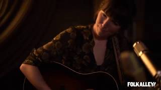 Folk Alley Sessions: Anna Tivel - "Velvet Curtain"