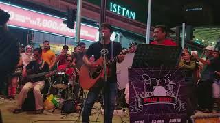 Kerimpak kaca lauya dan berkikis bulu betis -- Redeem buskers (319)