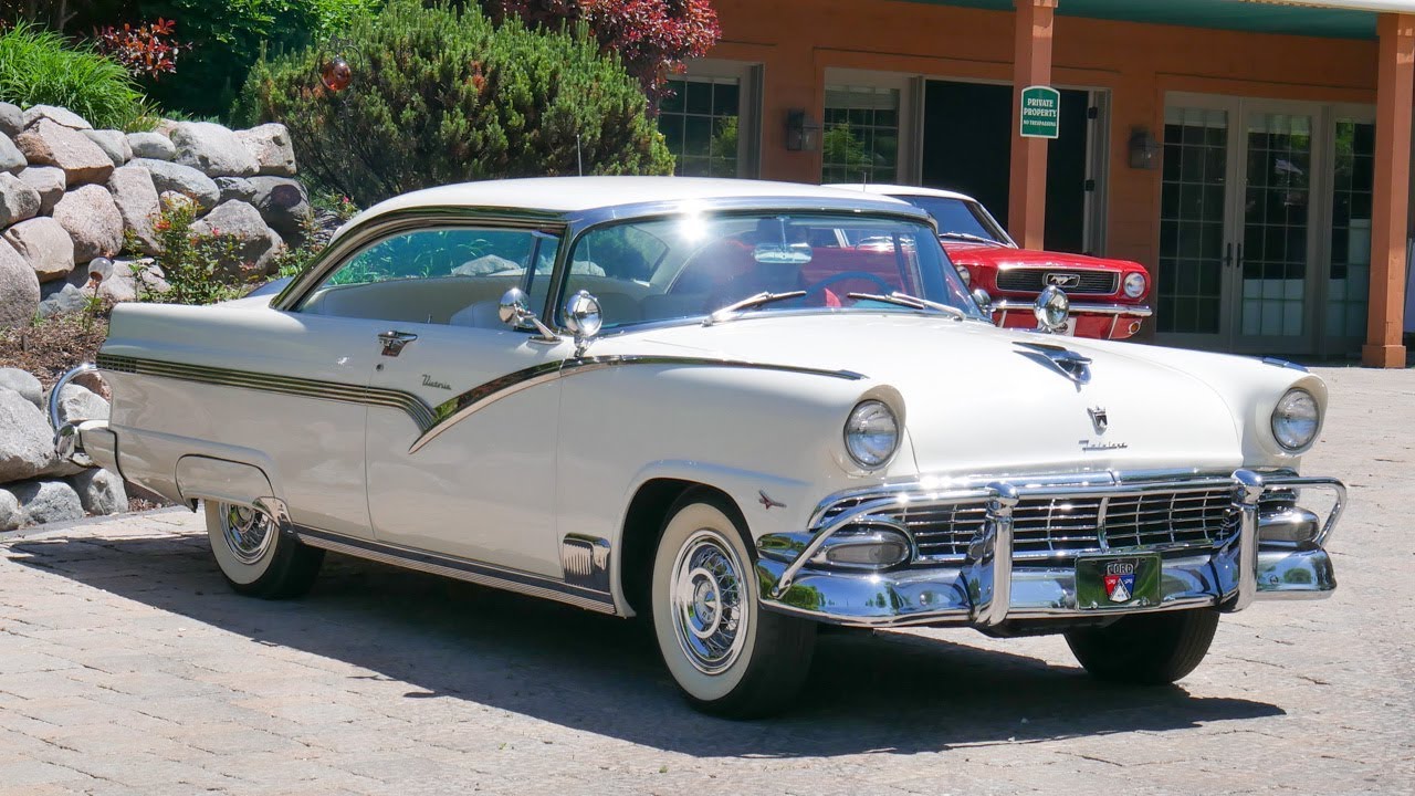 1956 Ford Fairlane | Volo Museum