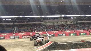 Monster Jam San Antonio TX Racing Finals (1/18/20) by monsterjamsavage 221 views 4 years ago 32 seconds