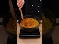 Putini oameni gatesc pastele asa! Cina rapida la tigaie