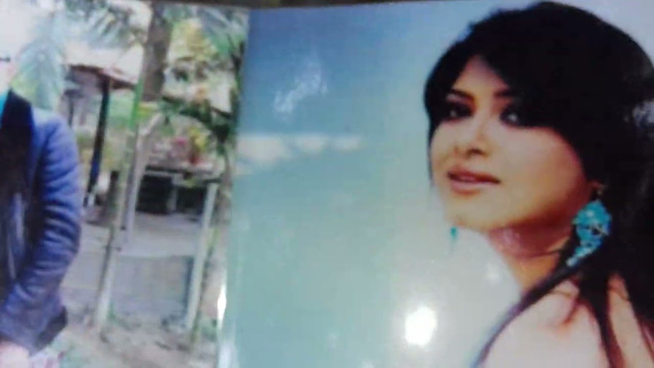 Kahan Ho Tum Ko Dhoond Rahi: Singer: Nadeem & Ferdousi Rahman. Film : Chakori. New lips: Arefin. 