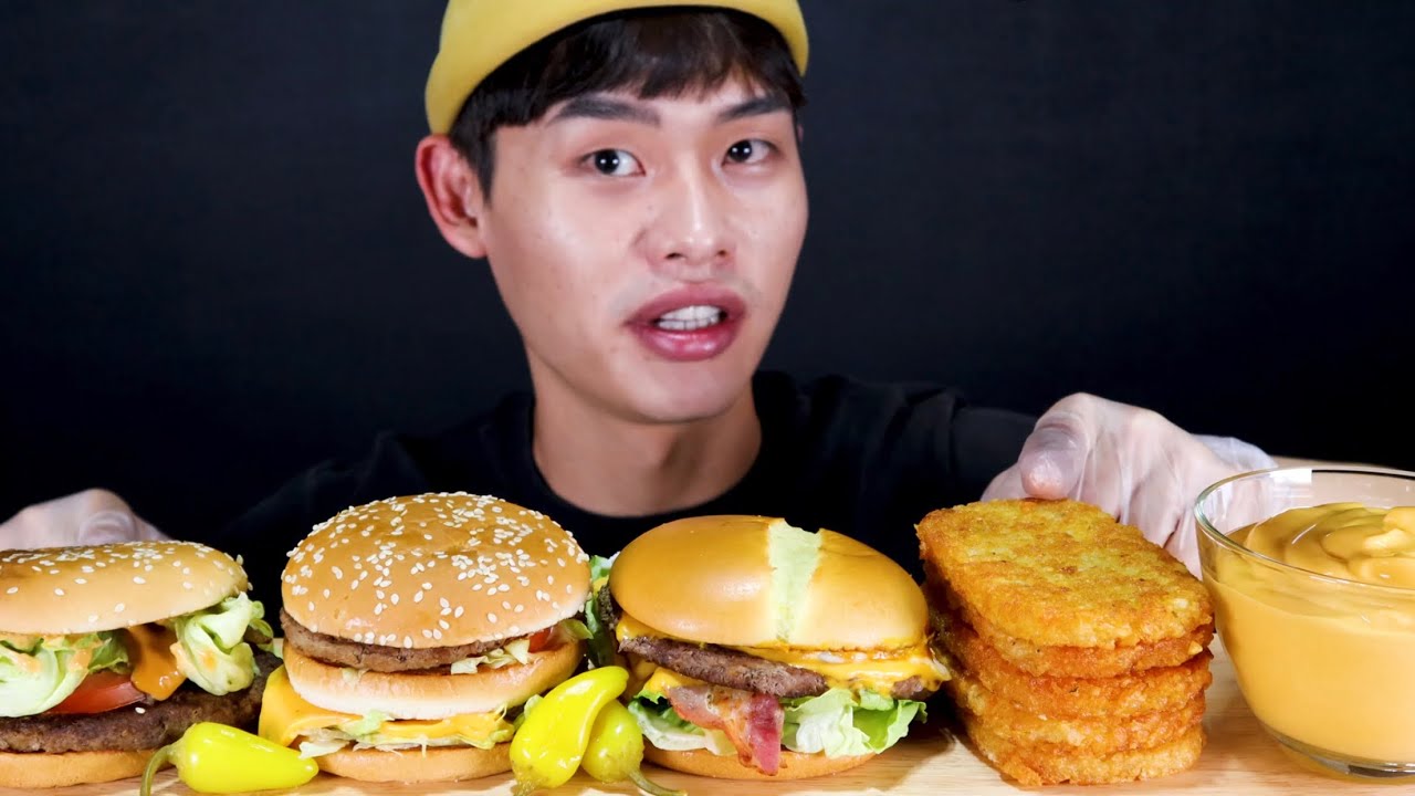 맥도날드 빅맥BLT 골든에그치즈버거 1955버거 해쉬브라운먹방~!! McDonald’s Burger + Hash Brown MukBang~!!