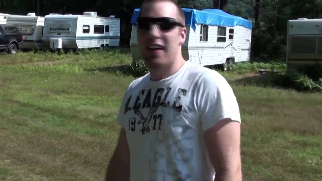 Regardez Avery's Descent - July 2010 Update sur YouTube Regardez Avery's Descent - July 2010 Update sur YouTube