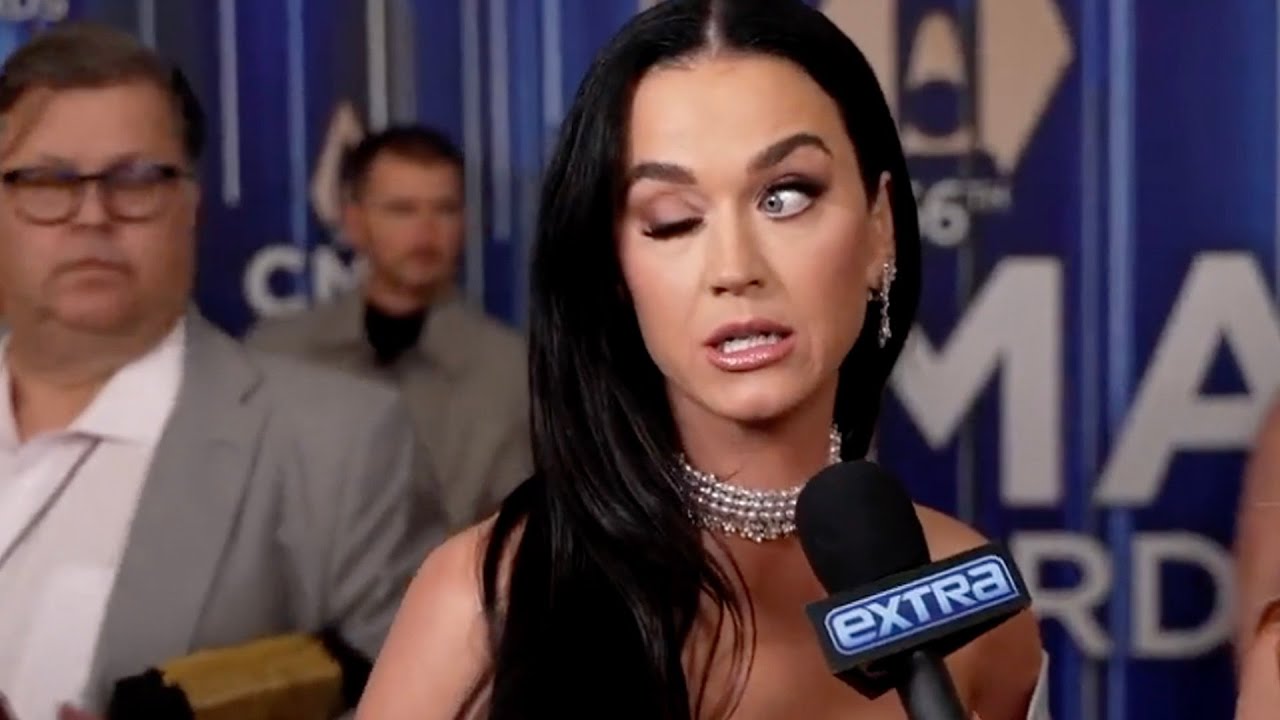 ⁣Katy Perry Explains That Gone-Viral EYE TWITCH! (Exclusive)