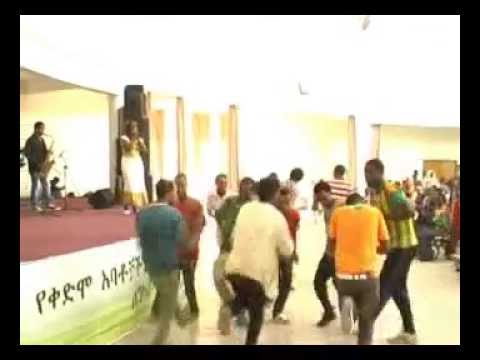 AWEYU LELAWO GURAGIGNA MUSIC BY ARTIST HANA TESEMA ON CONCERT STAGE 2015 