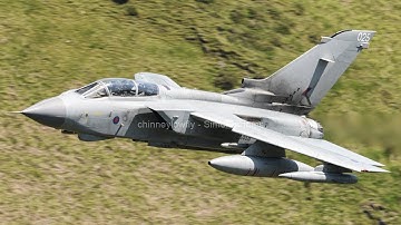 Mach Loop - Tornado GR4 and C-130 Hercules low level pass!