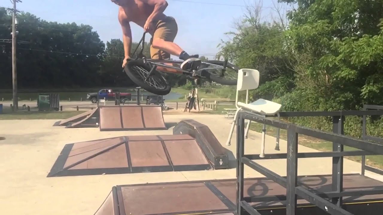 @Brant_Moore - Wooster Skate Park - Trashy Chair Fun