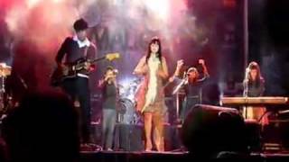Download Lagu lovely Tea - nyatakan saja live @SMAN5 SBY. 7-1-12. MP3