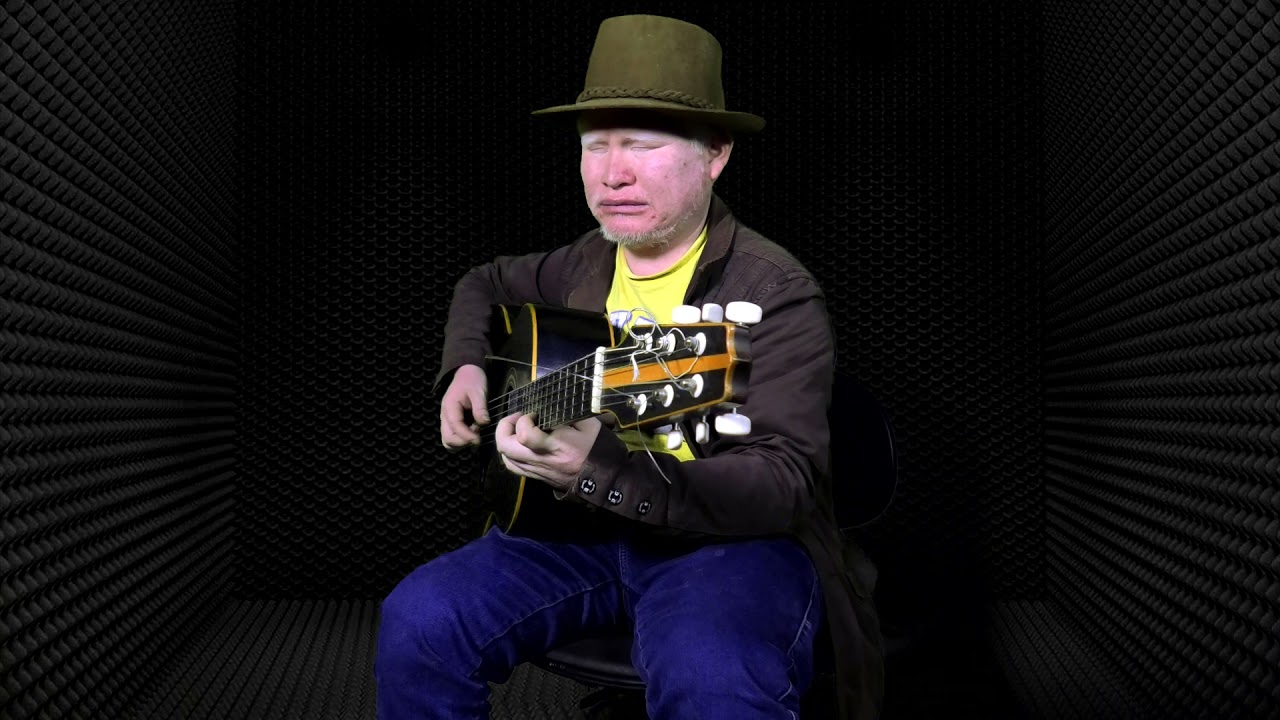 BERTHA LOURDES  COPITA DE ORO