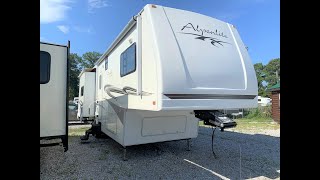 SOLD!2005 Alpenlite Villa Versailles 32RL Fifth Wheel, 3 Slides, Rear Lounge,.Immaculate! $16,900